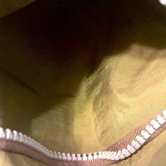 Baggallini Crossbody light brown brushed nickel hardware 4 pockets - Picture 7 of 14